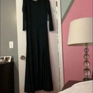 Women dresses Long Black color SZ 12